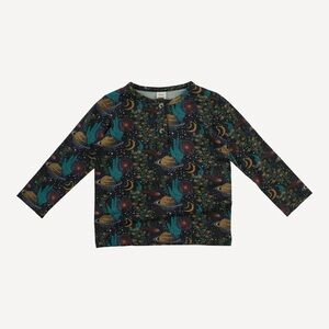 Kate Quinn Henley Tee